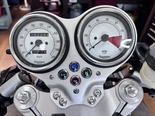 Triumph Thruxton 900 из Японии, фото 5