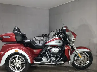 Harley-Davidson FLHTCUTG1870 TRIKE из Японии, фото 1